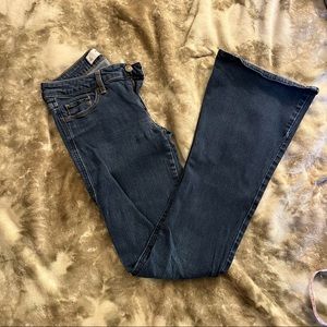 3/$15 💜 Size 26 A&F Jeans